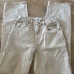 Featured thumbnail for Abercrombie beige high-rise jeans, size 28 XL