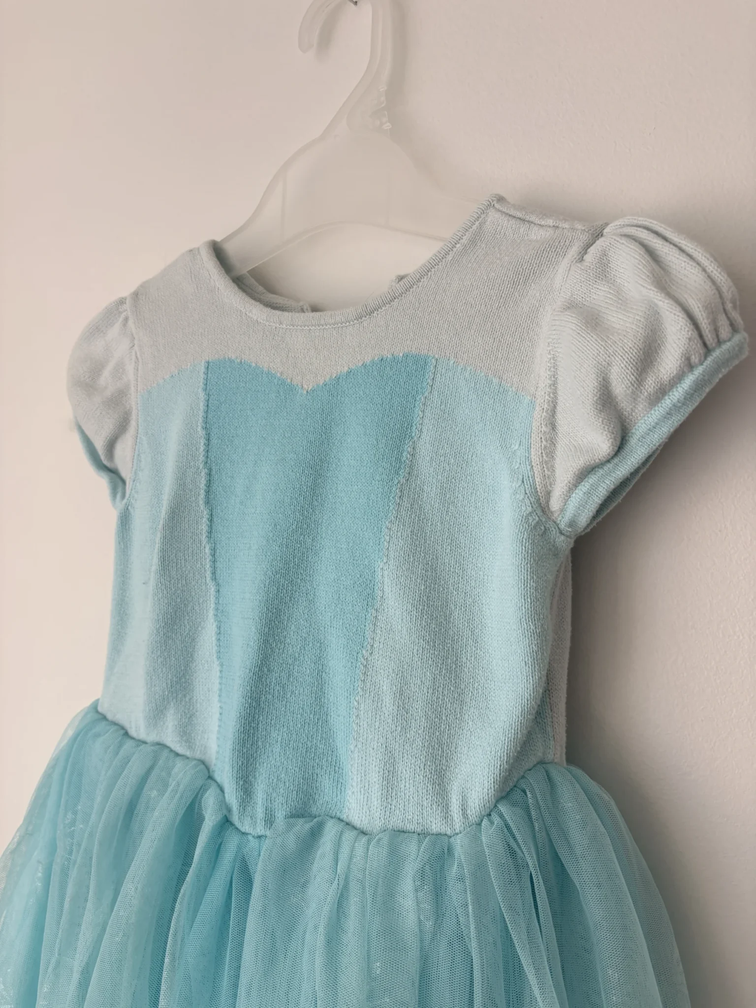 Image for 2 robes style Elsa/Frozen 5 ans