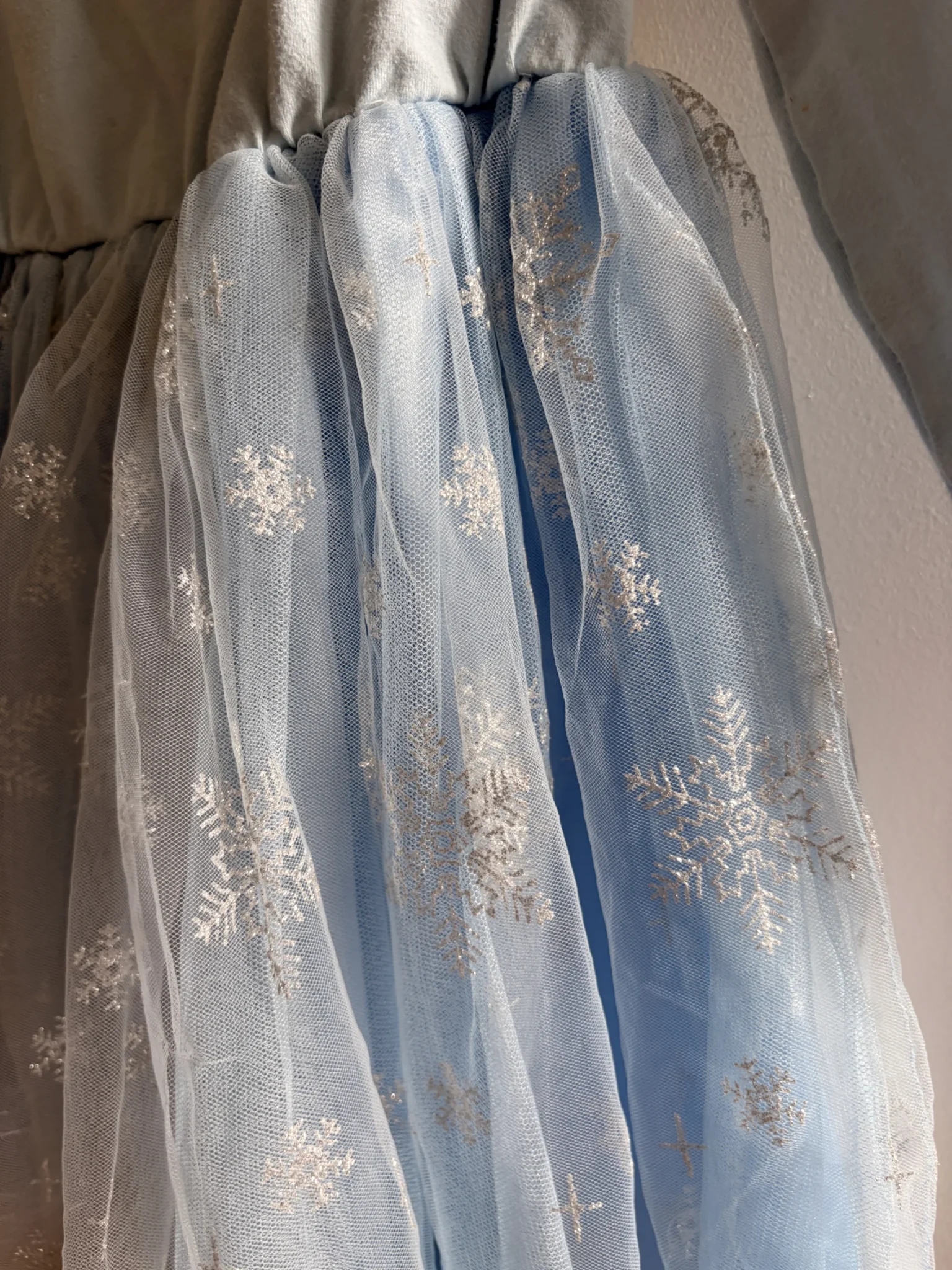 Image for 2 robes style Elsa/Frozen 5 ans