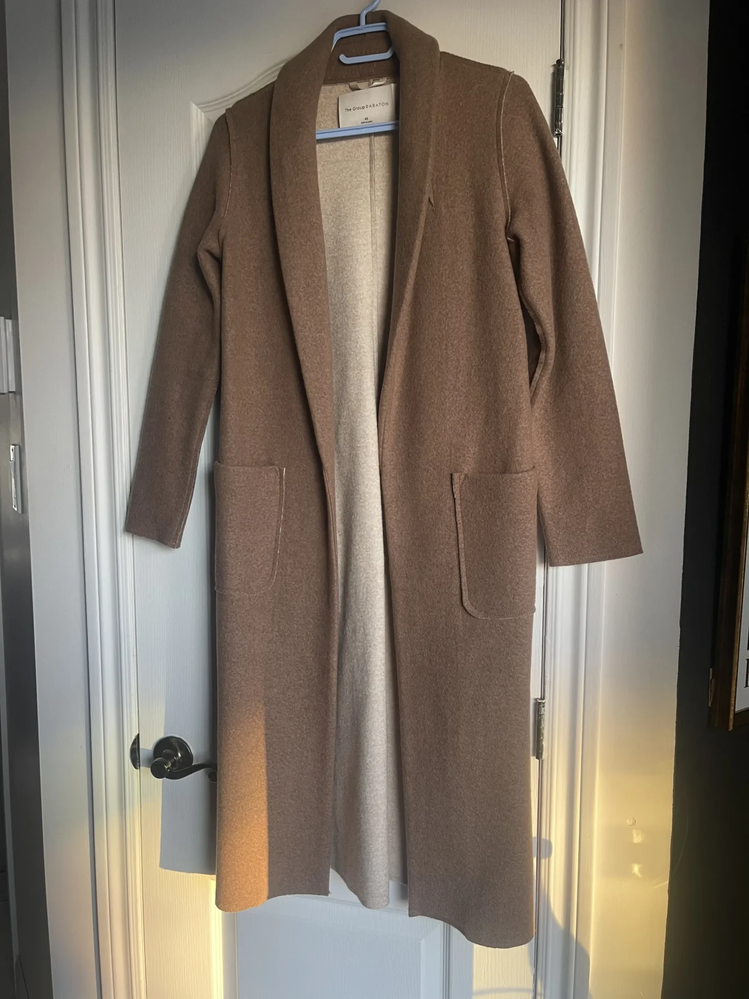 Featured image for Aritzia wool coat, size XS
