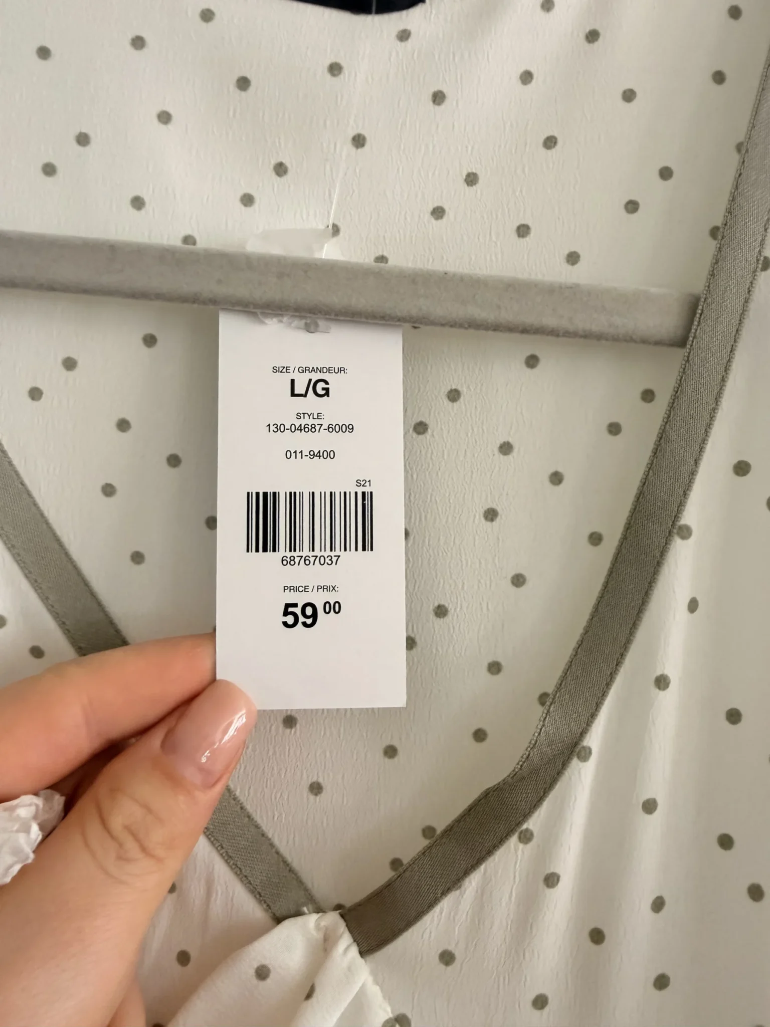 Image for A beautiful, brand-new dress