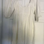 Featured thumbnail for White dress with puff sleeves