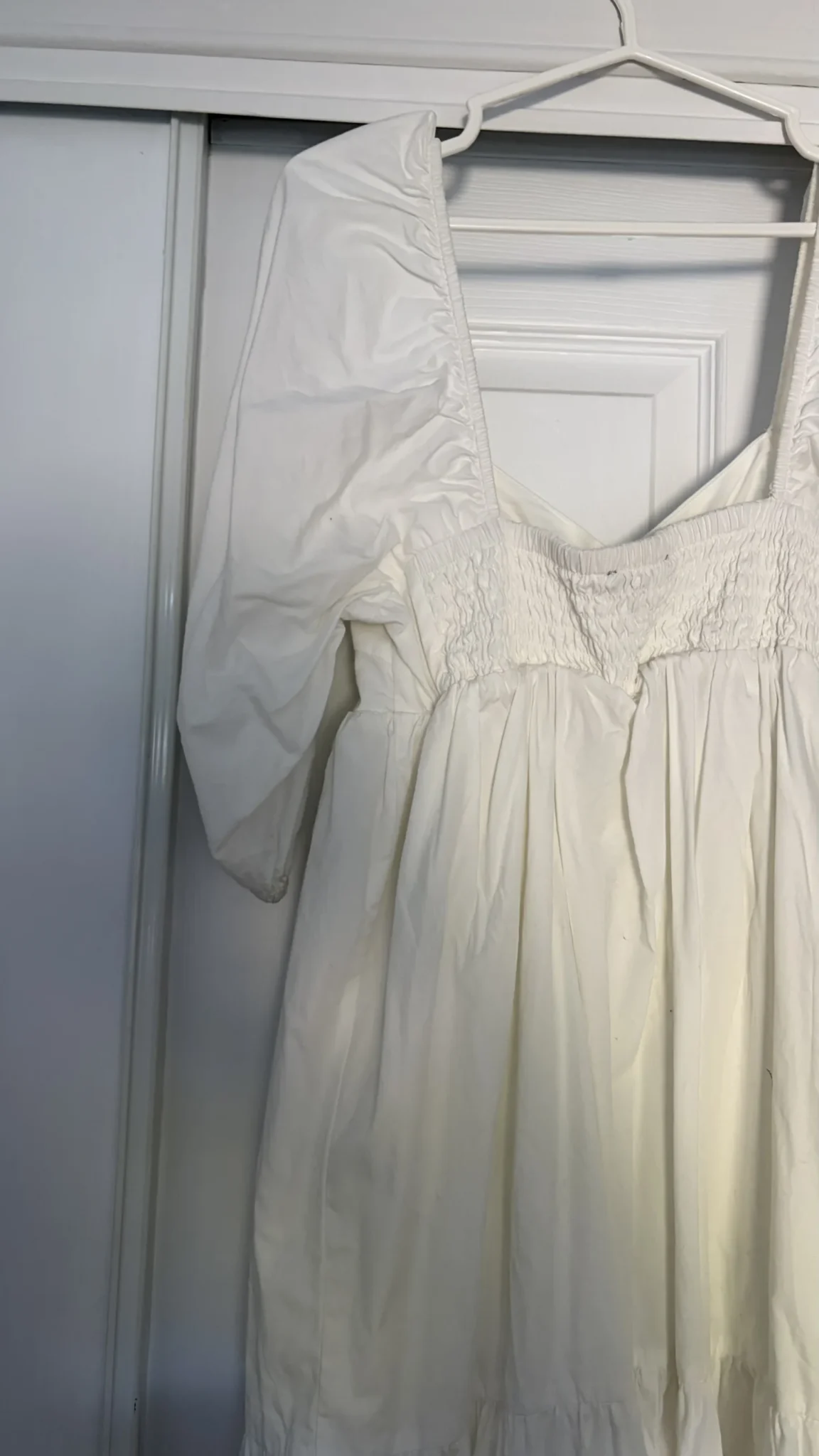 Image for White dress with puff sleeves