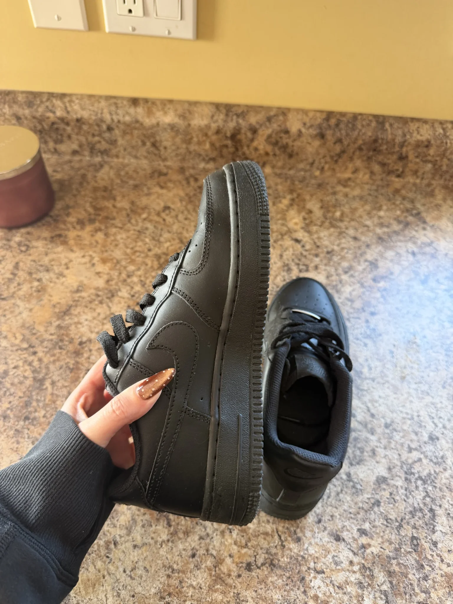 Image for Nike air force noir taille 5Y=6.5 femme