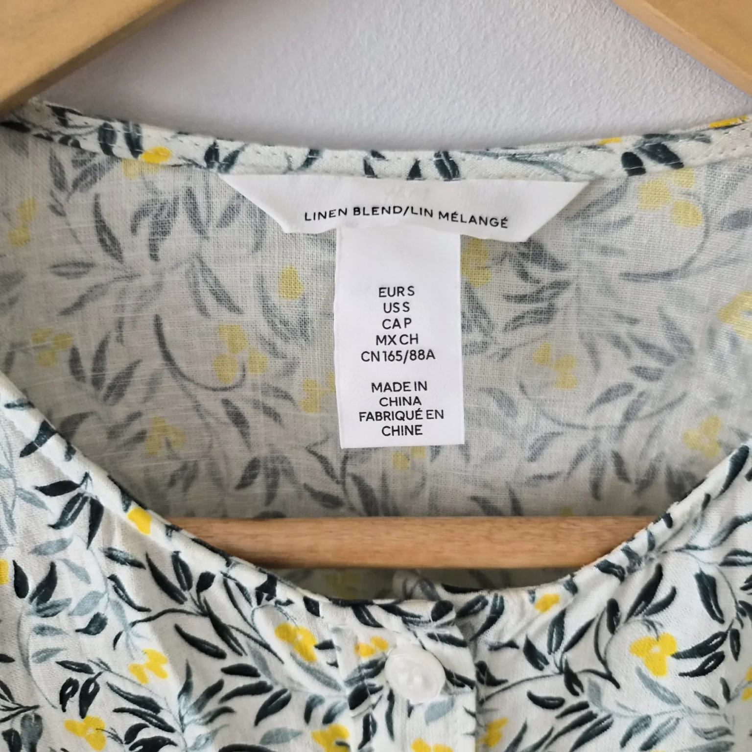 Image for Floral linen blouse with puffed sleeves