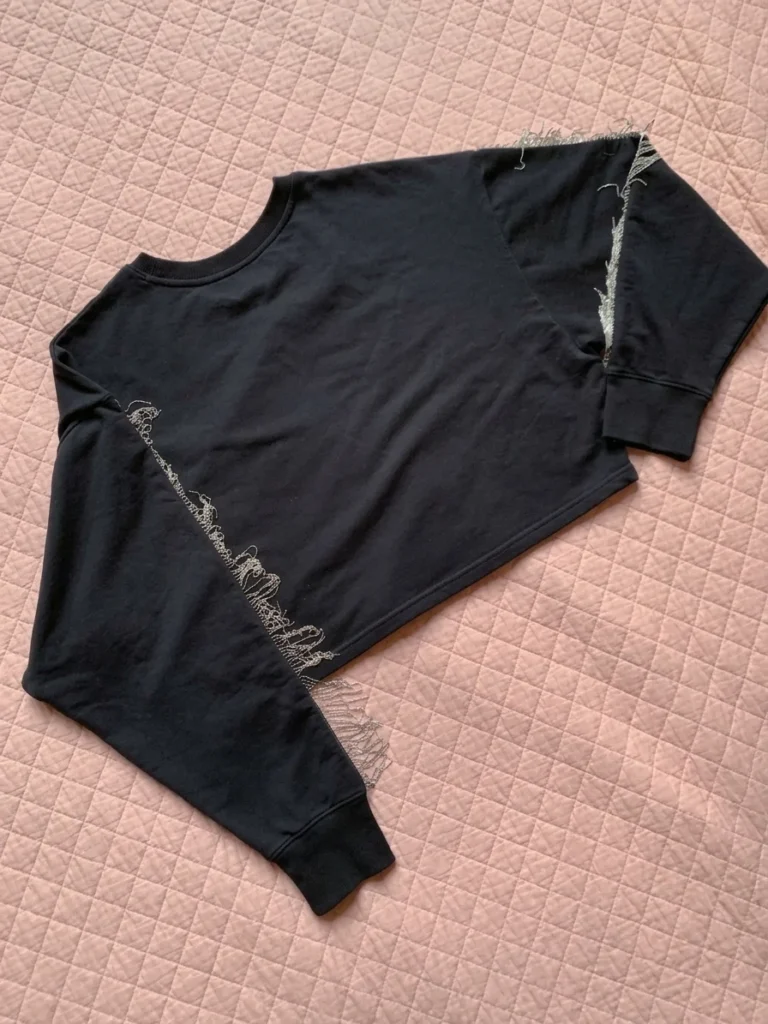 Image for NOLI – Black cropped yoga/athleisure top with fringing and rhinestones – M