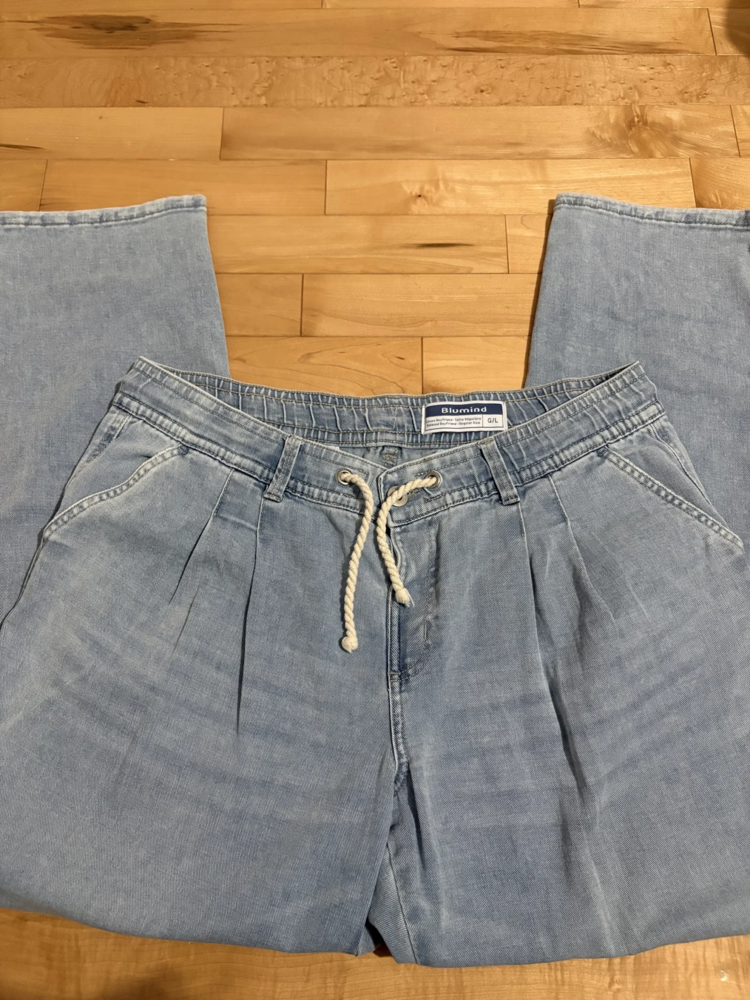 Image for Blumind jeans-style trousers