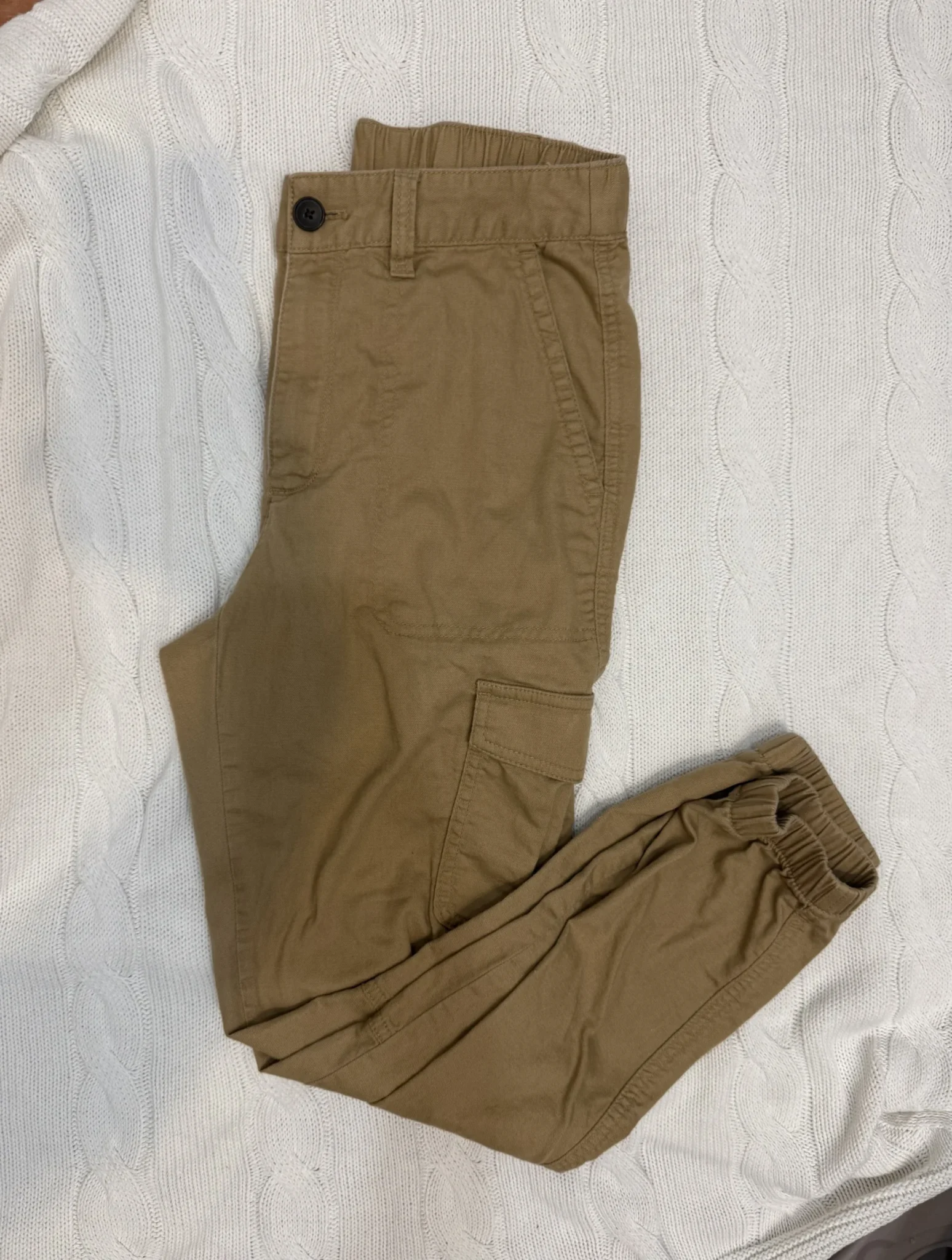 Featured image for Gap girlfriend jogger