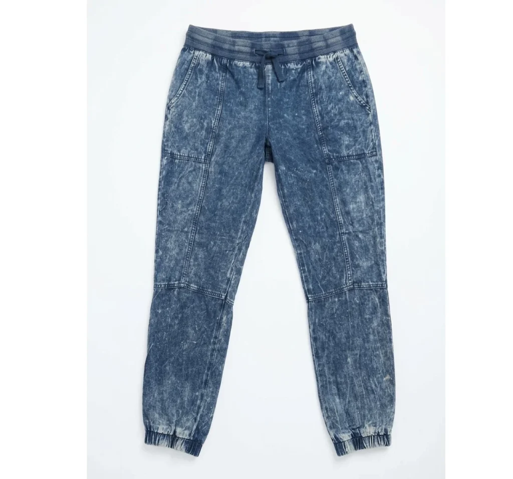 Featured image for RVCA – Roundhouse joggers in acid-washed slate blue with a denim-effect finish and drawstring – M