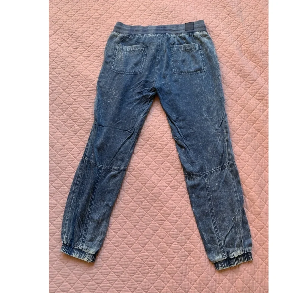 Image for RVCA – Roundhouse joggers in acid-washed slate blue with a denim-effect finish and drawstring – M