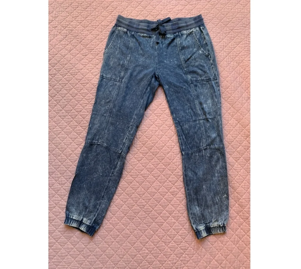 Image for RVCA – Roundhouse joggers in acid-washed slate blue with a denim-effect finish and drawstring – M
