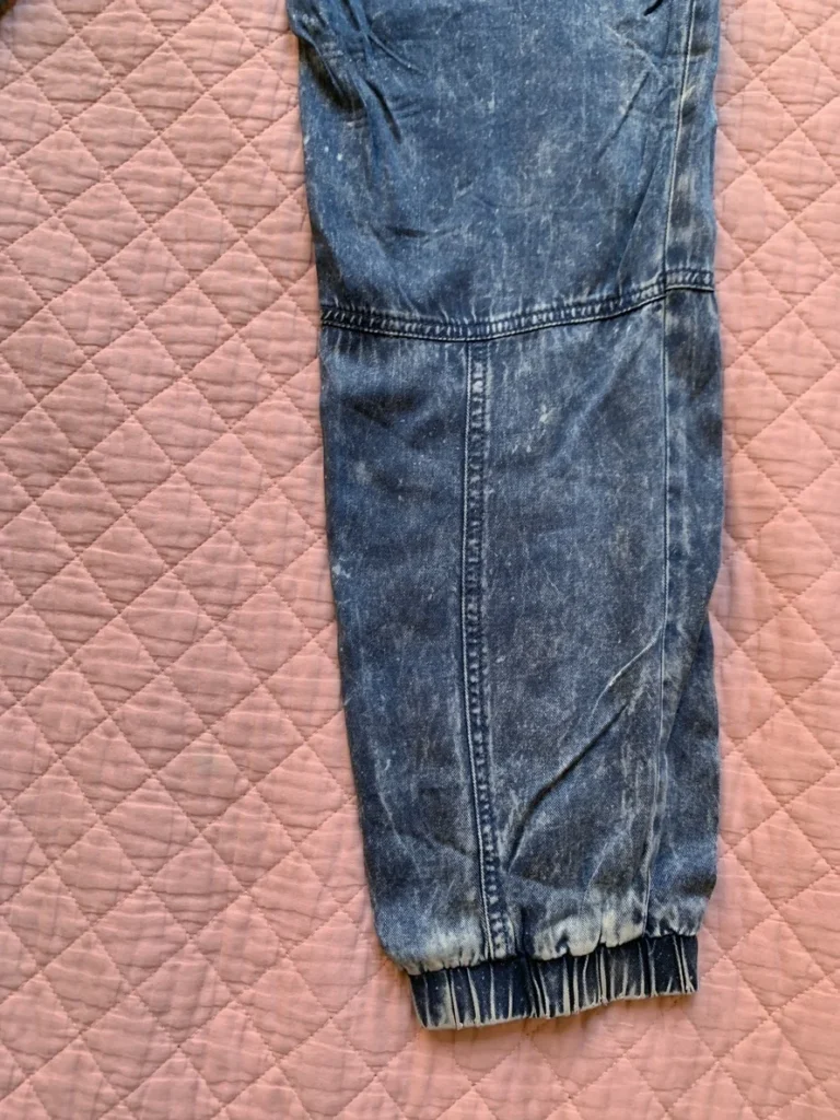 Image for RVCA – Roundhouse joggers in acid-washed slate blue with a denim-effect finish and drawstring – M