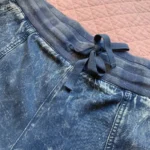 Thumbnail for RVCA – Roundhouse joggers in acid-washed slate blue with a denim-effect finish and drawstring – M