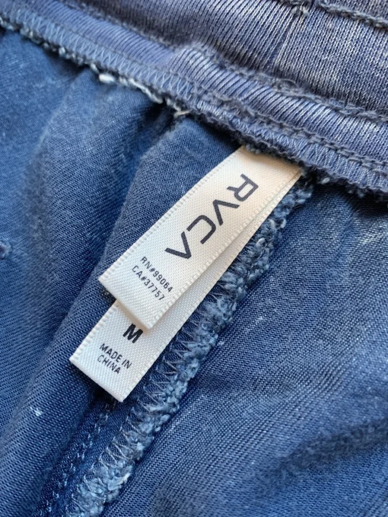 Image for RVCA – Roundhouse joggers in acid-washed slate blue with a denim-effect finish and drawstring – M