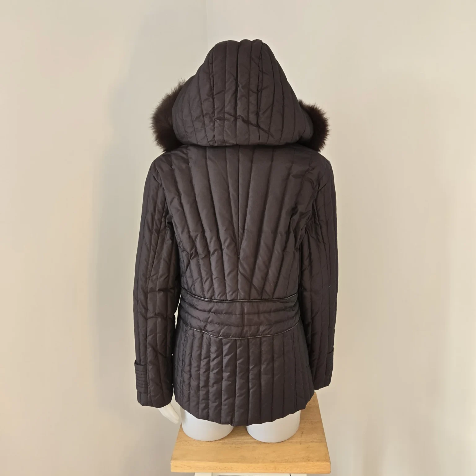 Image for A beautiful down coat with a detachable hood