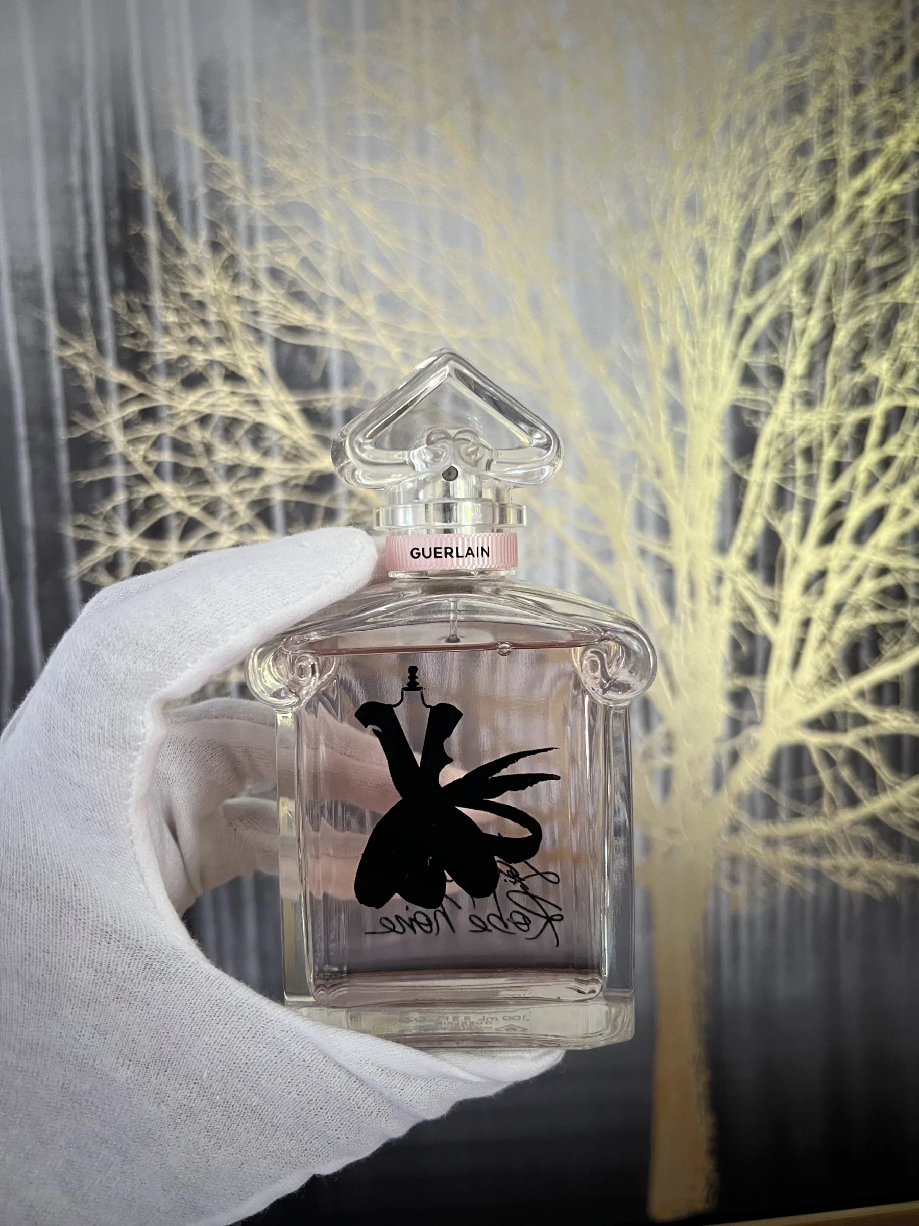 Guerlain’s ‘Ma petite Robe noire’ perfume *Other seconde main