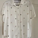 Featured thumbnail for Lightweight short-sleeved blouse