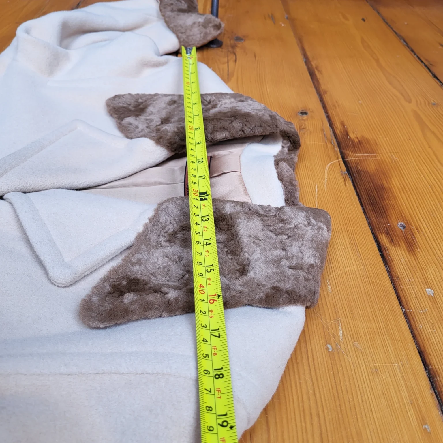 Image for Vintage Luxury Angora Cashmere Wool Camel Tan Coat‎