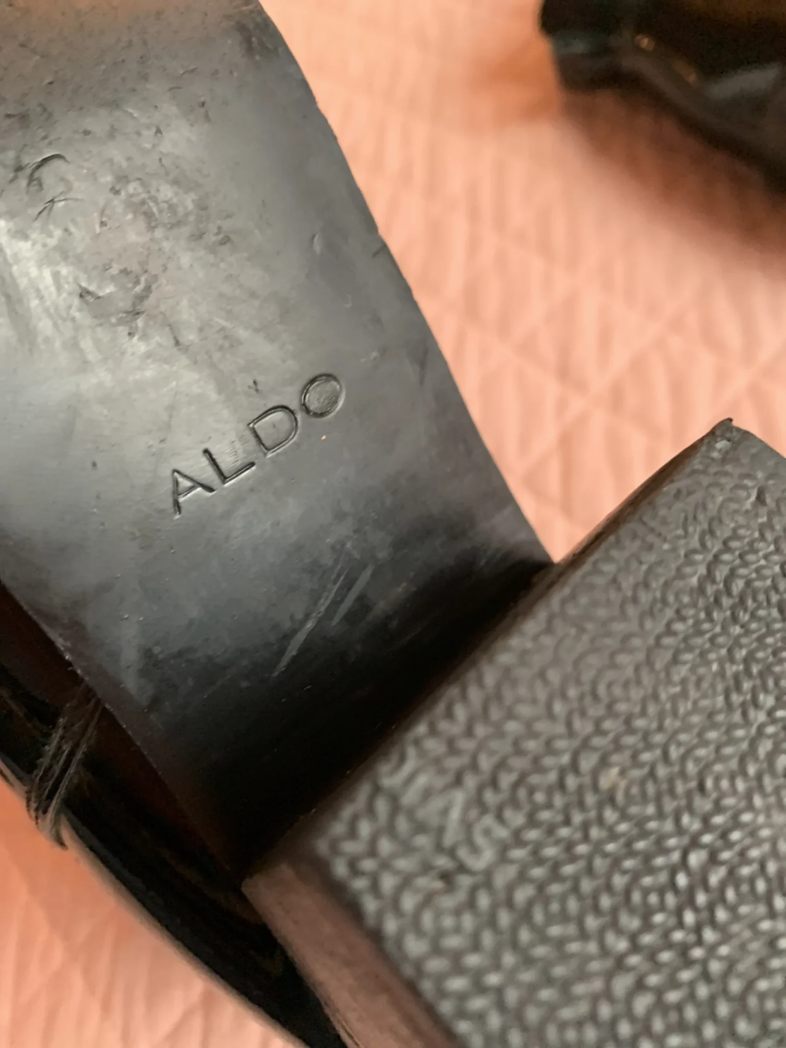 Image for ALDO – Bottines Chelsea noires en cuir verni à bout pointu – 7 US / 37,5 EUR
