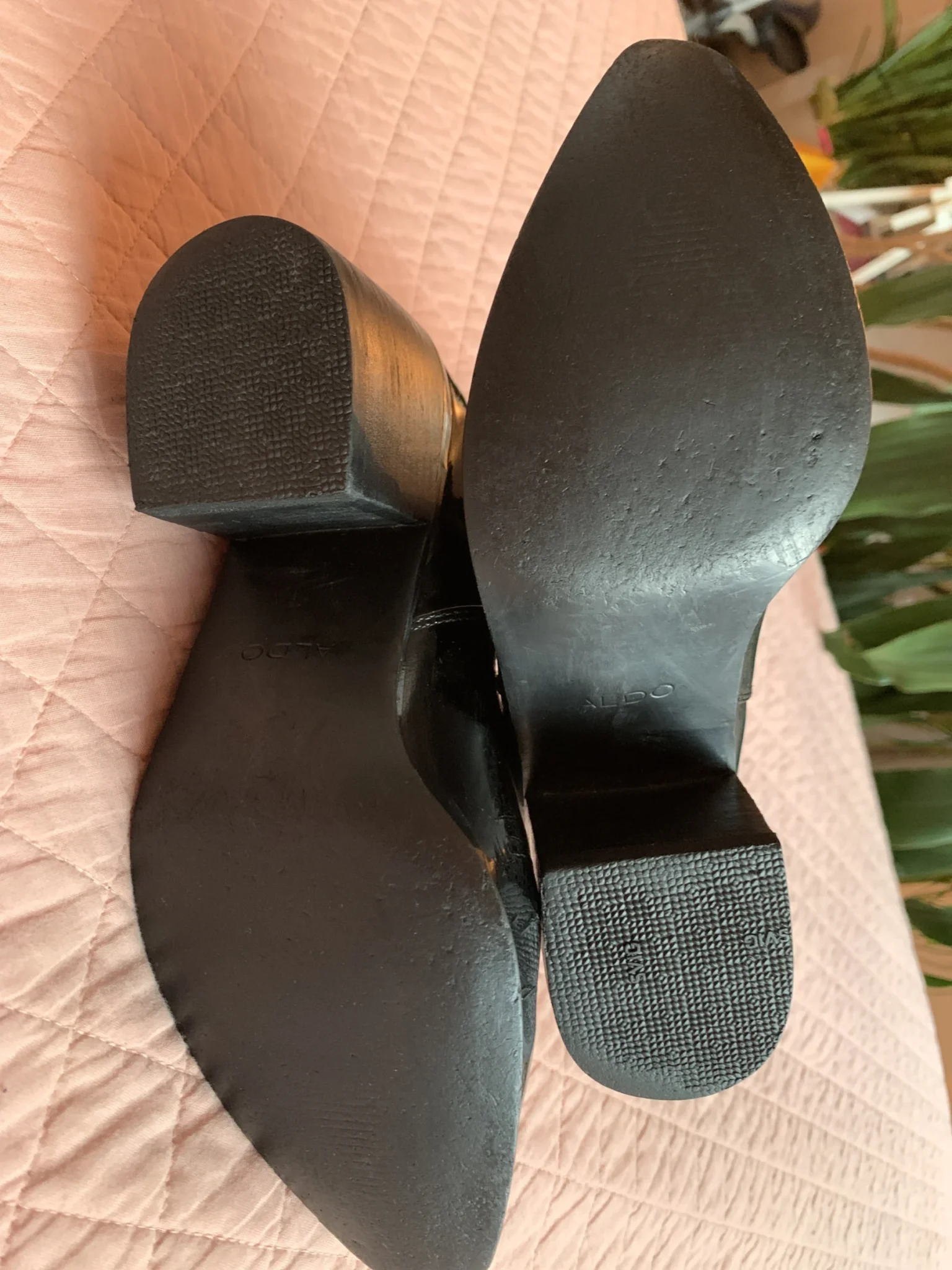 Image for ALDO – Bottines Chelsea noires en cuir verni à bout pointu – 7 US / 37,5 EUR