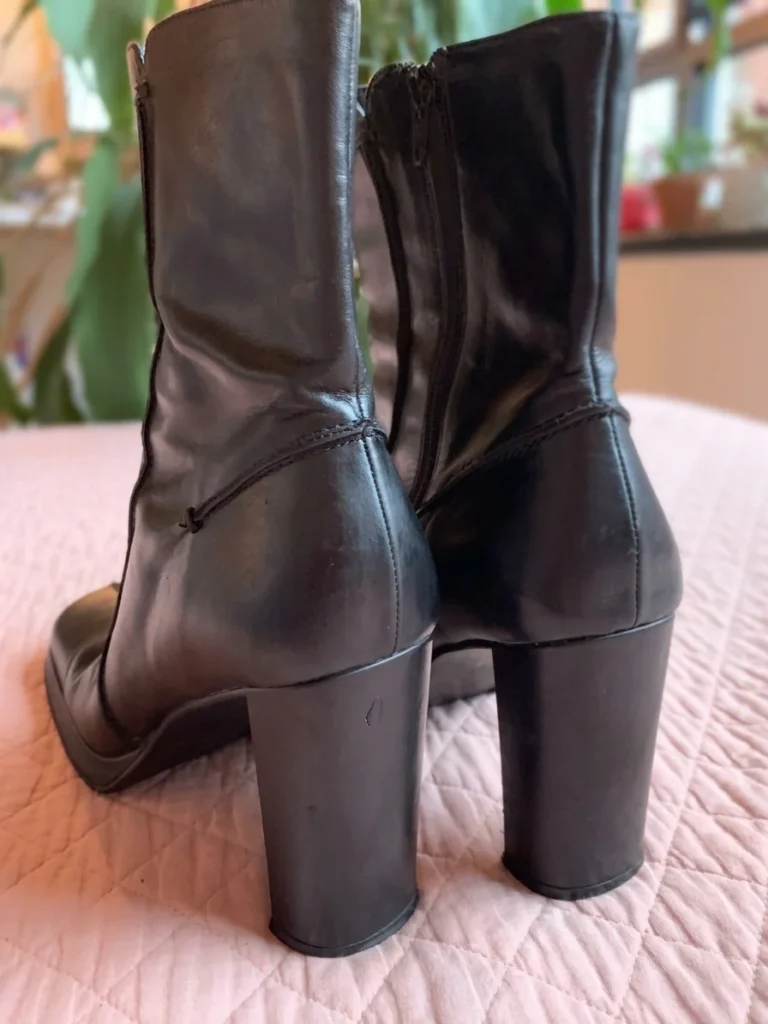 Image for PEGABO – Vintage black Italian leather ankle boots – block heel, size 40 EU