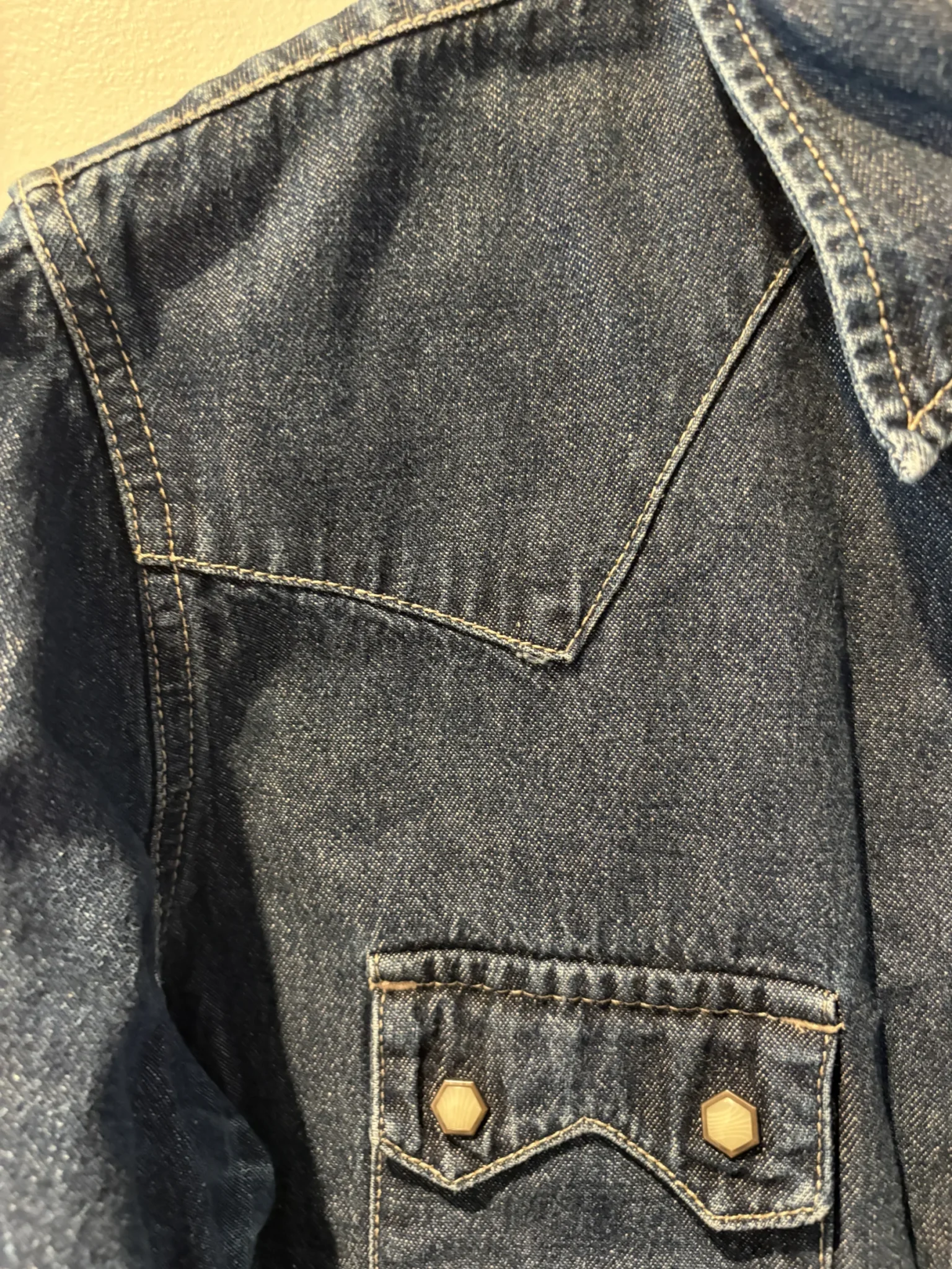 Image for Vintage Levi’s — denim cowboy shirt — M