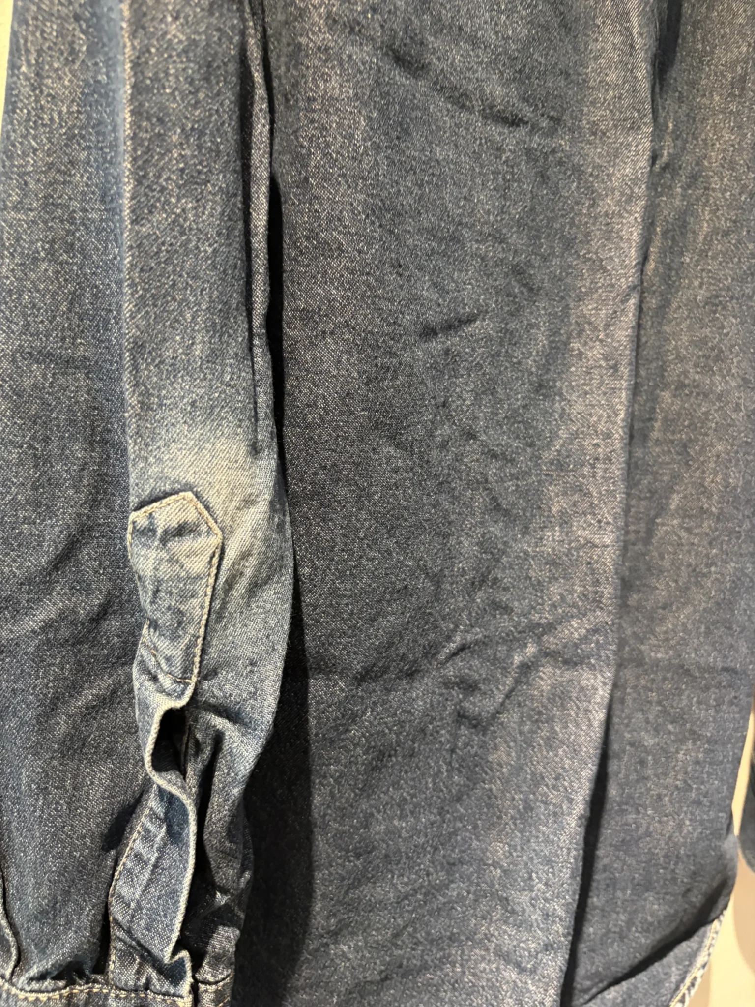 Image for Vintage Levi’s — denim cowboy shirt — M