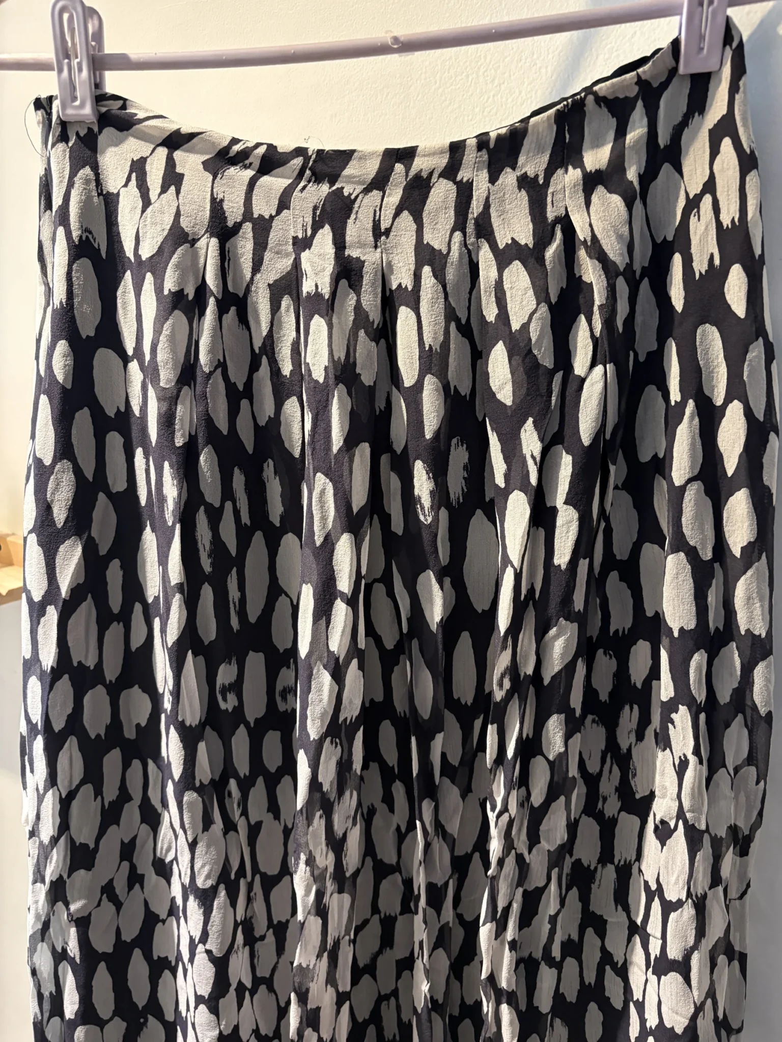 Image for Kelly Bergin — long silk skirt with a black and ivory print — size 2