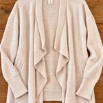 Featured thumbnail for Lululemon cardigan in pale pink – Size 6 – Cotton and silk