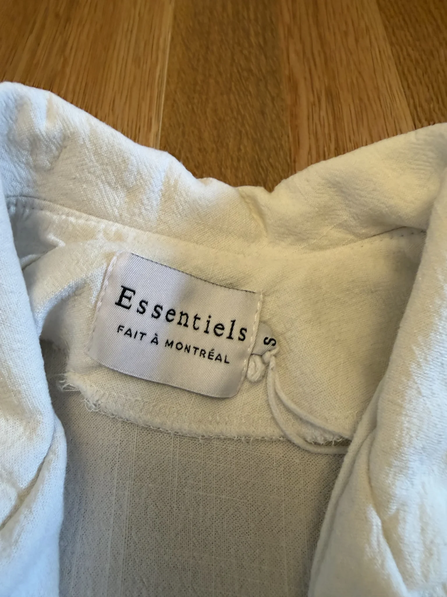 Image for Cropped linen blouse