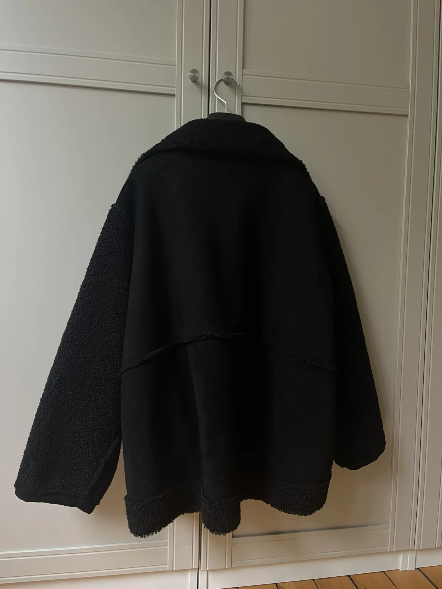 Image for Black Sherpa coat by Oak and Fort
