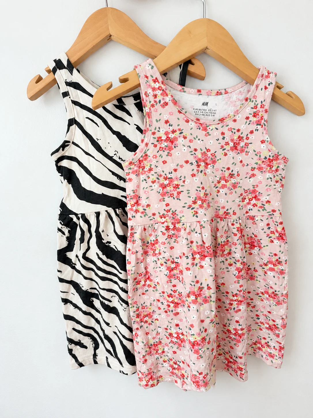 BRAND NEW! 3/4-sleeve dresses HM seconde main