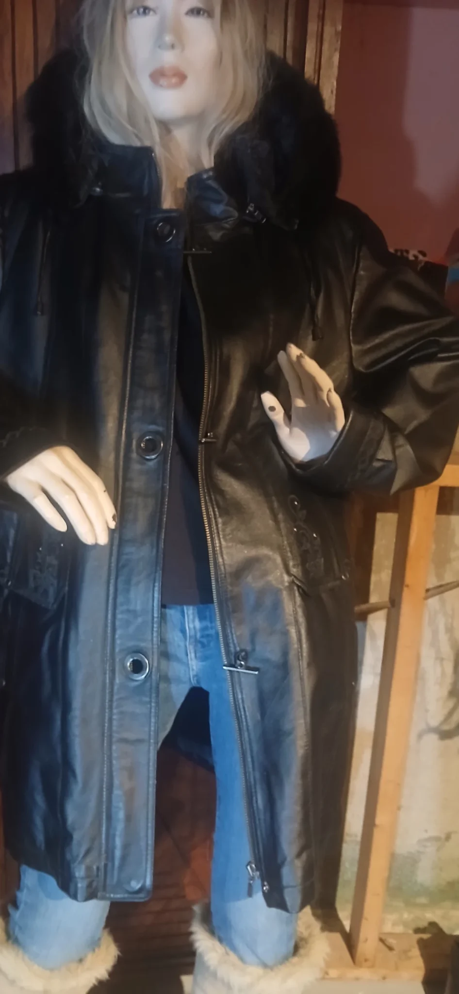 Image for Manteau cuir brodé Claire France