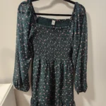 Featured thumbnail for Robe fleurie
