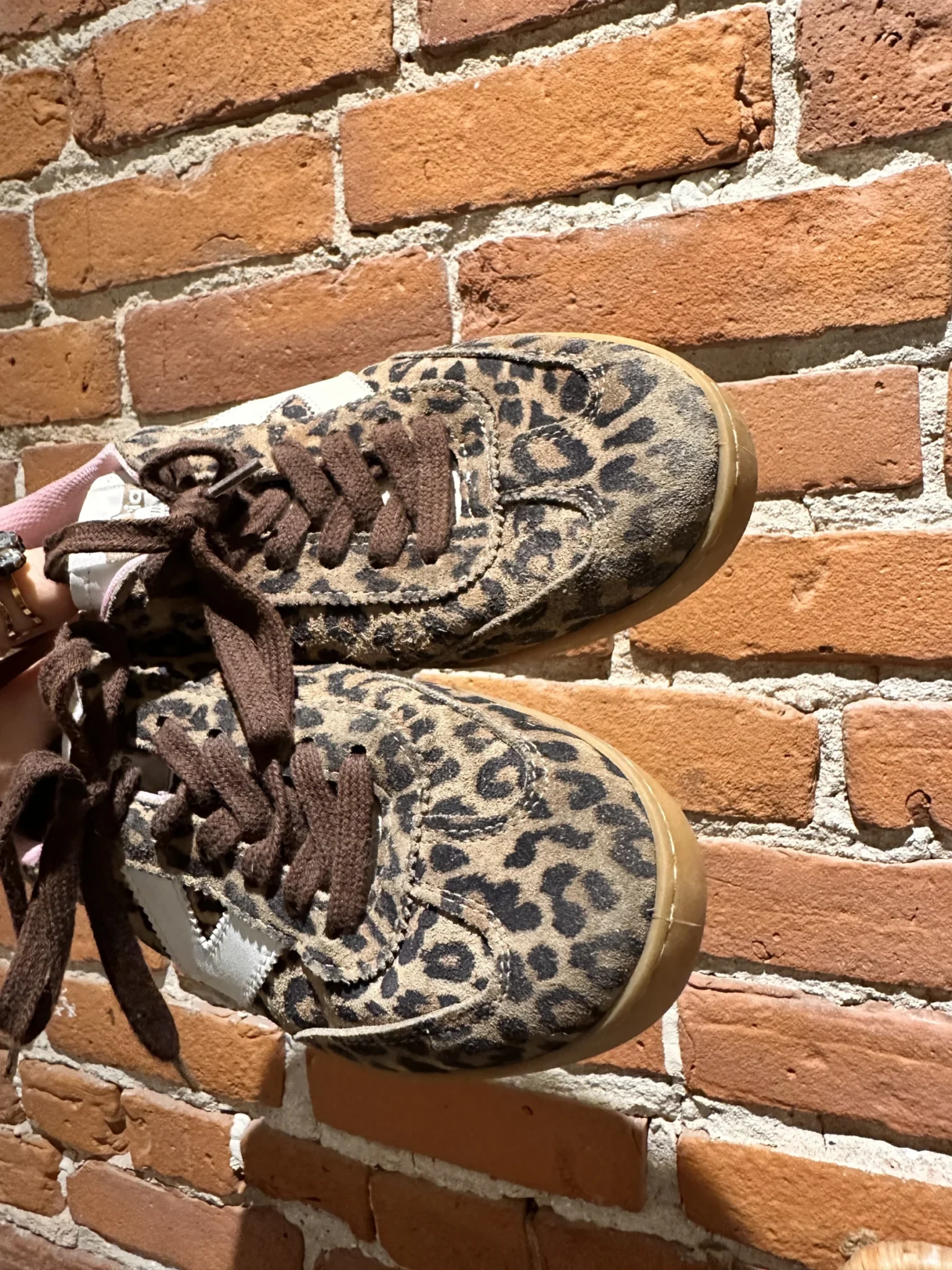 Image for Sneakers chaussures Victoria léopard 38EUR