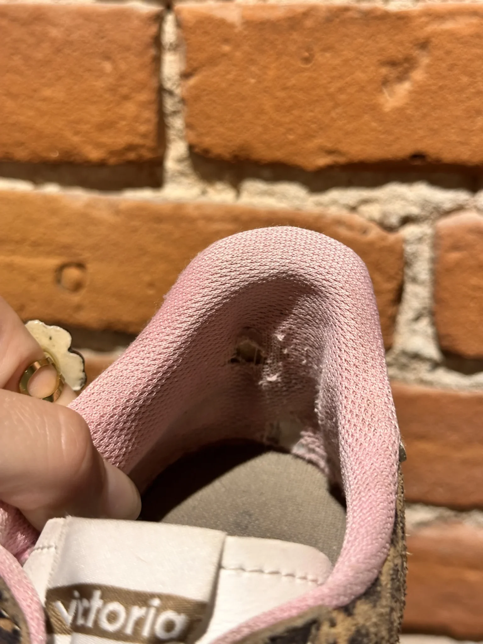 Image for Sneakers chaussures Victoria léopard 38EUR