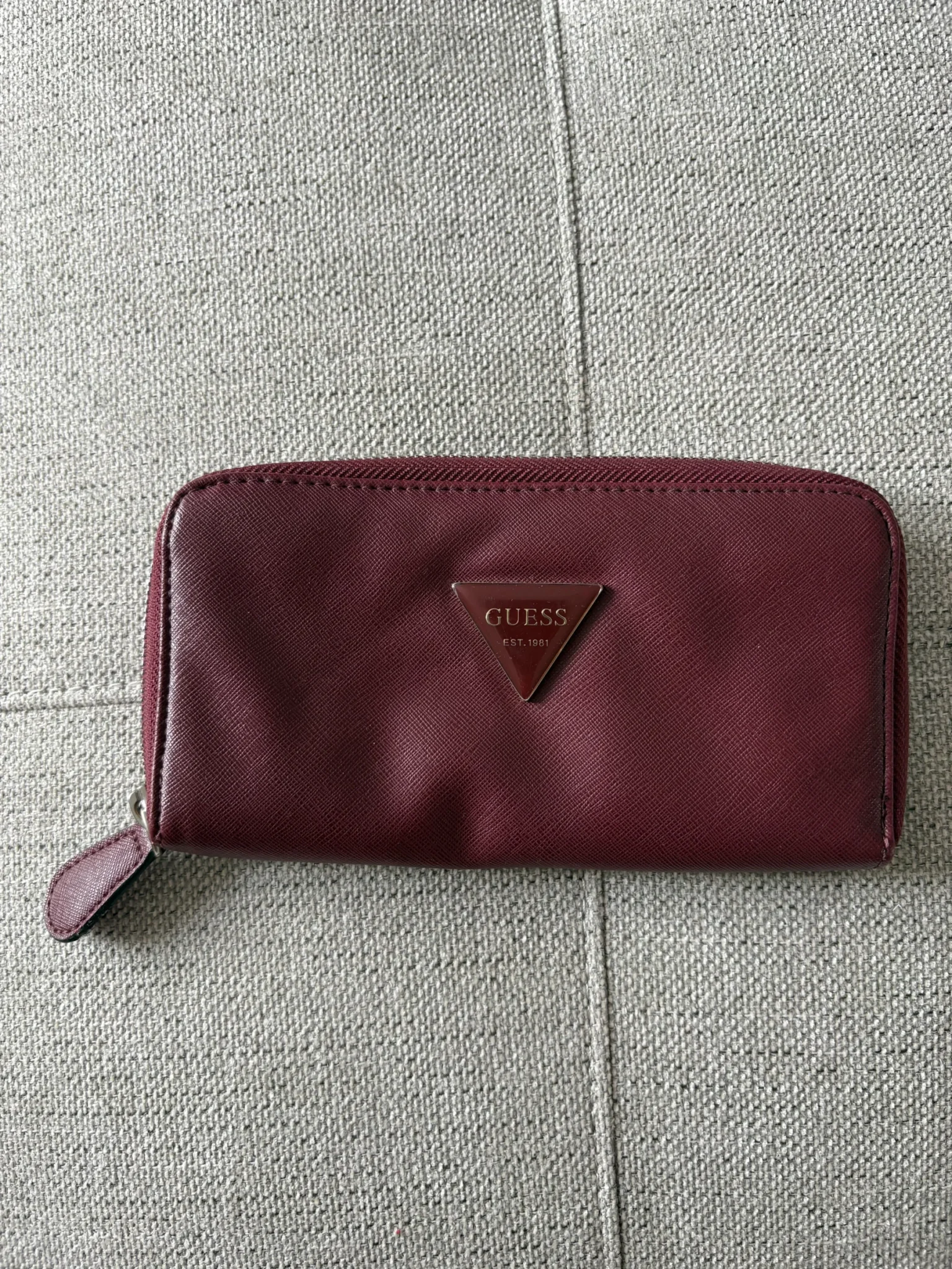 Featured image for Porte-feuilles Guess