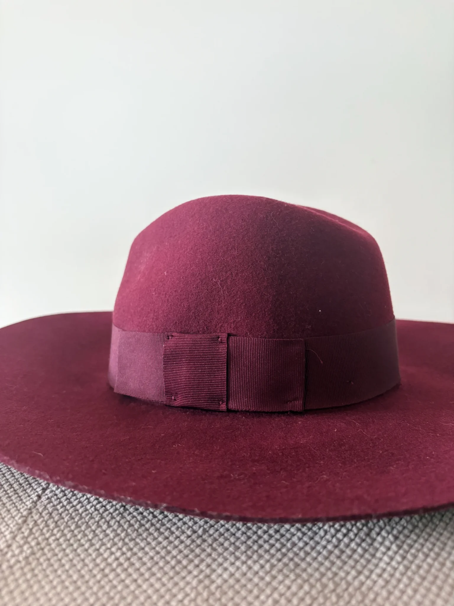 Image for Brixton hat – Burgundy, autumnal style