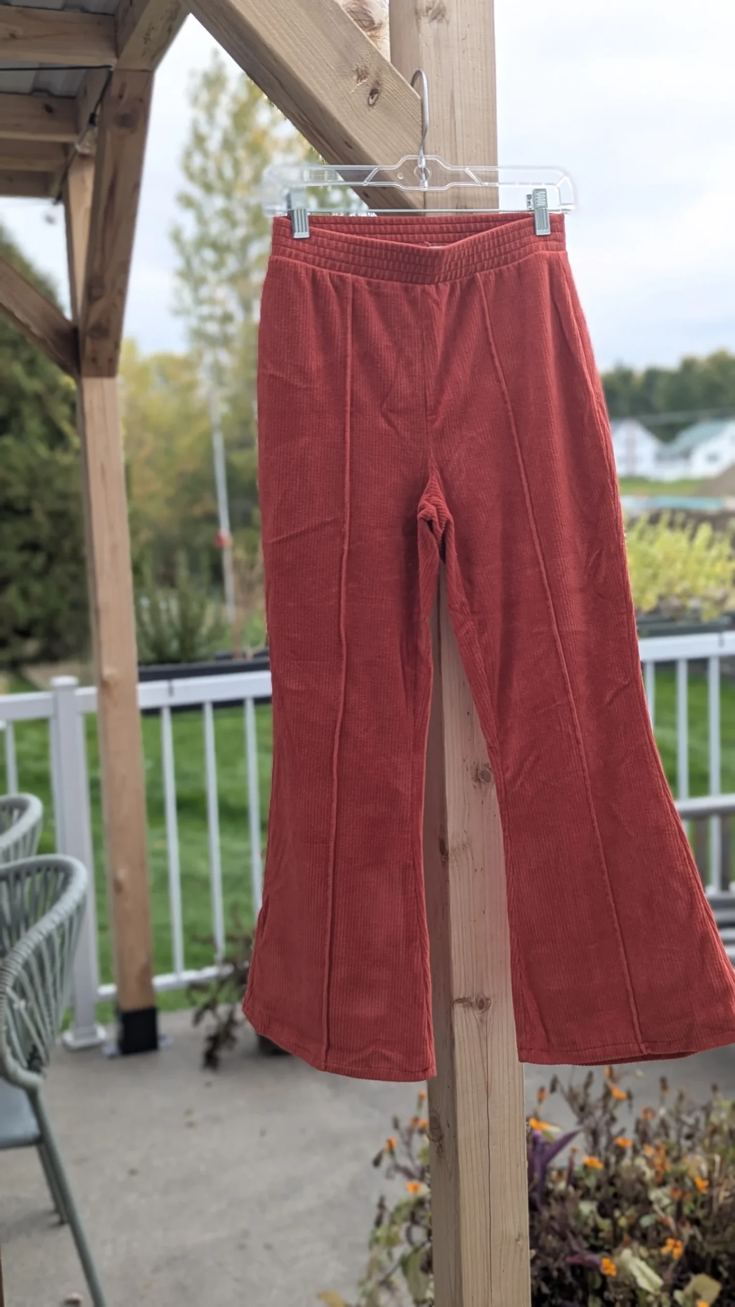 Corduroy-style trousers Aerie seconde main