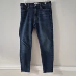 Thumbnail for High-waisted jeans – ankle-length