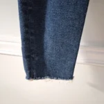 Thumbnail for High-waisted jeans – ankle-length