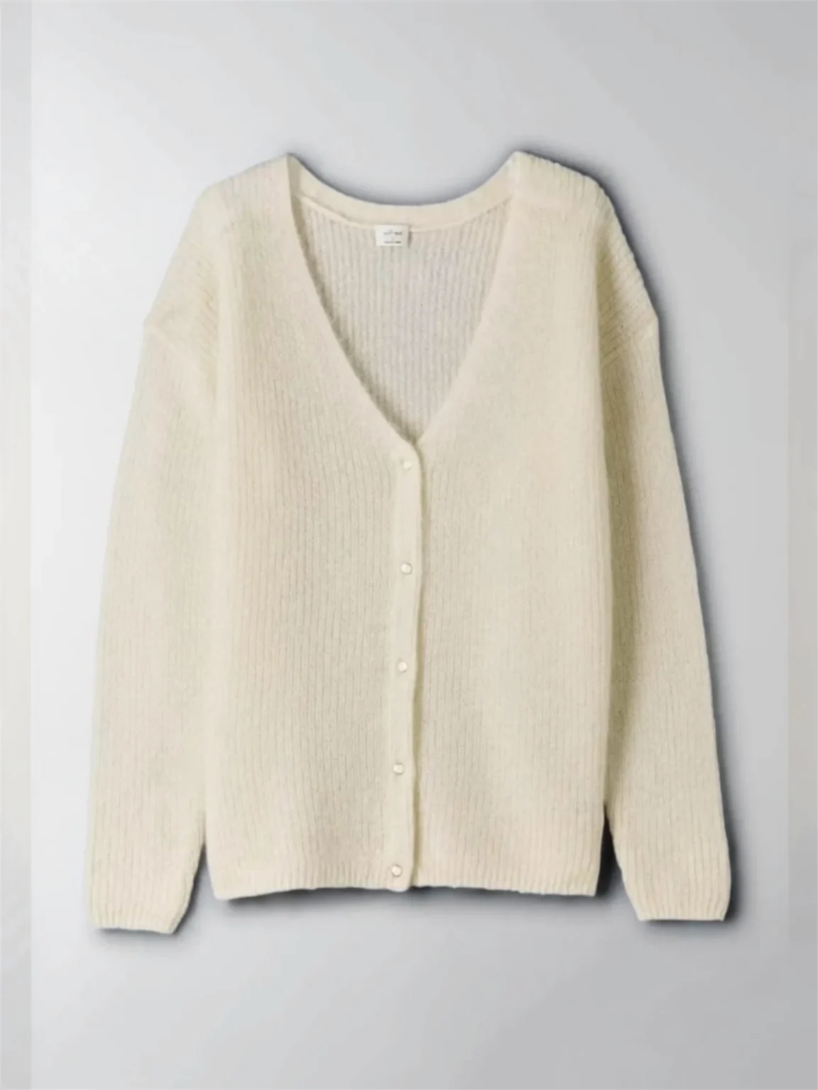 Featured image for Cardigan 2 dans 1  Wilfred par Aritzia – Crème – Comme neuf