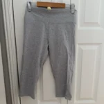 Thumbnail for Women’s medium grey Aritzia capri trousers
