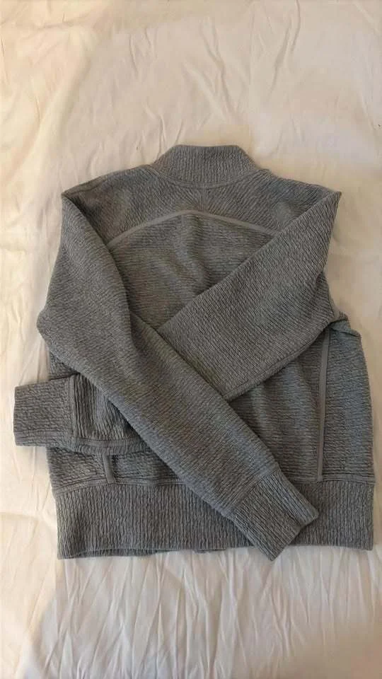 Image for Lululemon top/gilet