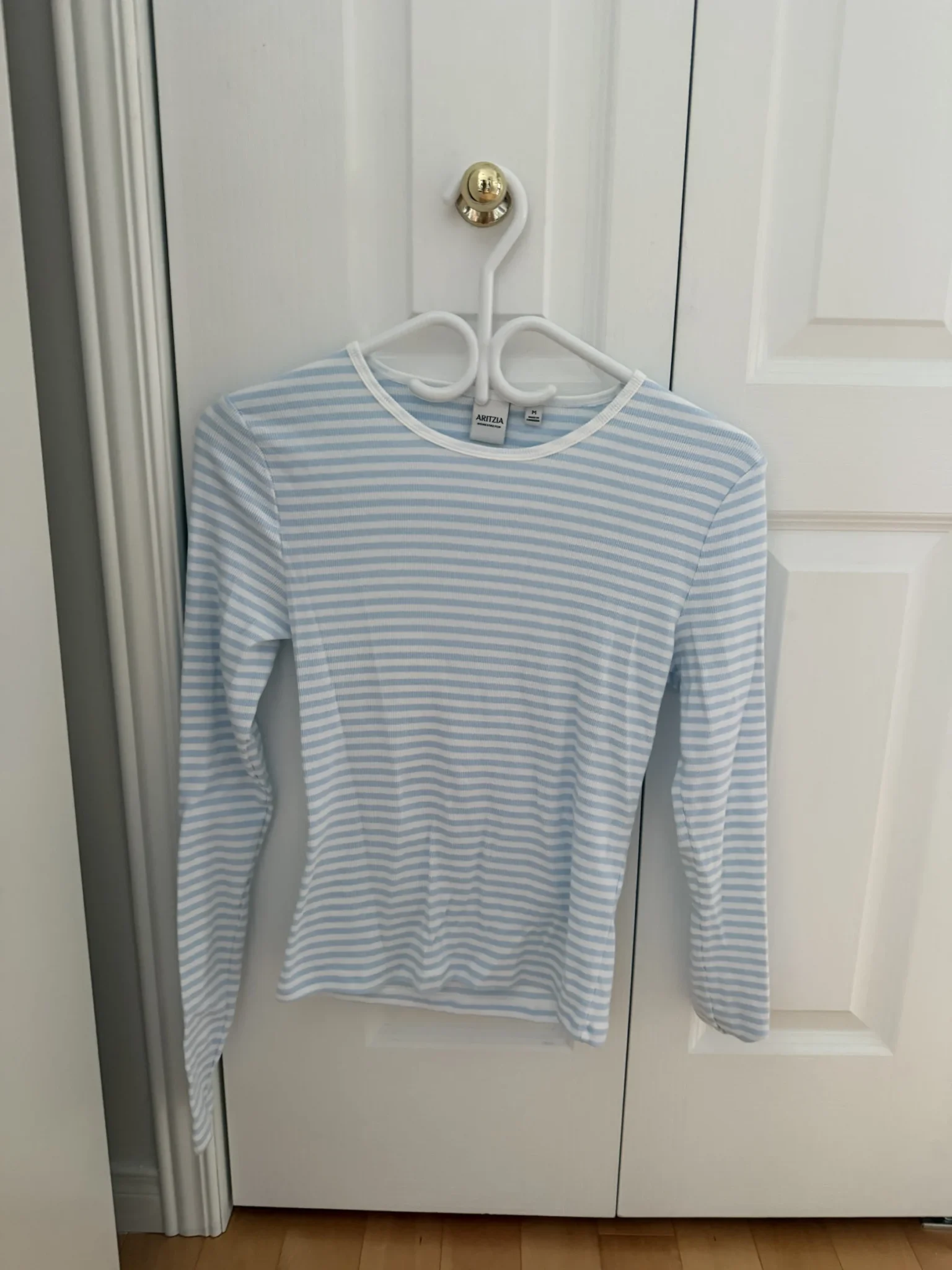 Image for Haut aritzia ligné bleu et blanc femme medium