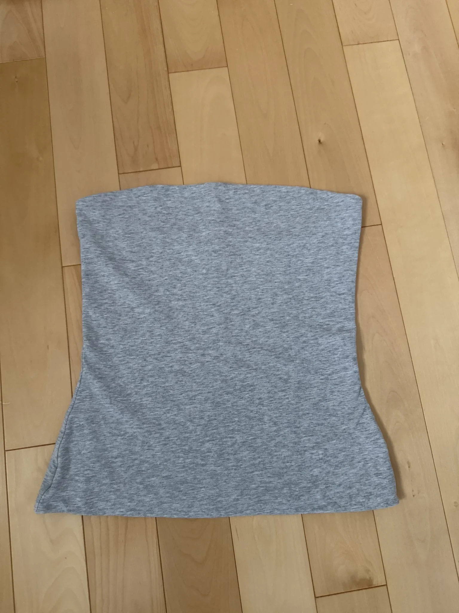 Image for Haut aritzia médium gris comme neuf