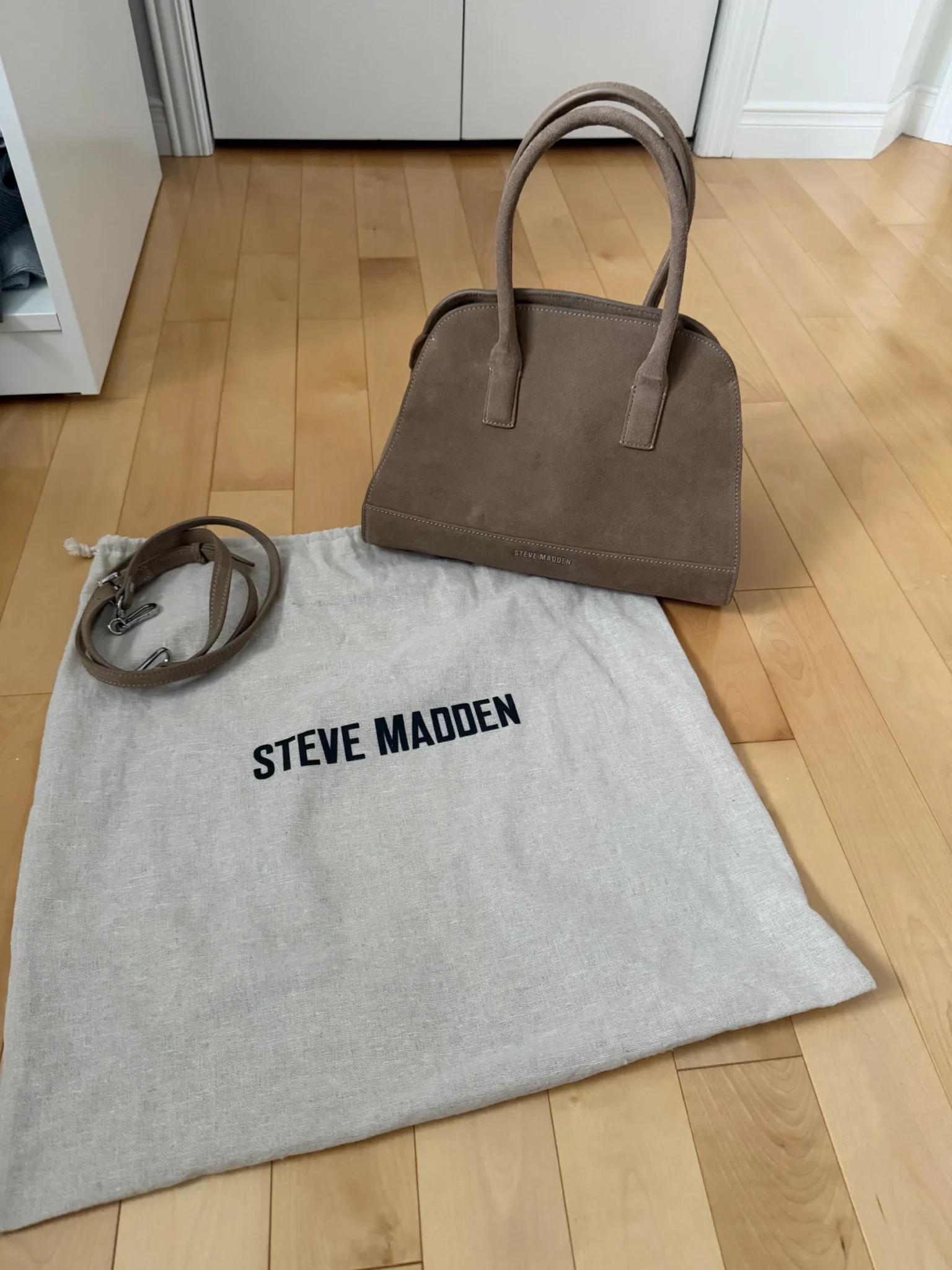 Image for Steve Madden handbag made in Sweden