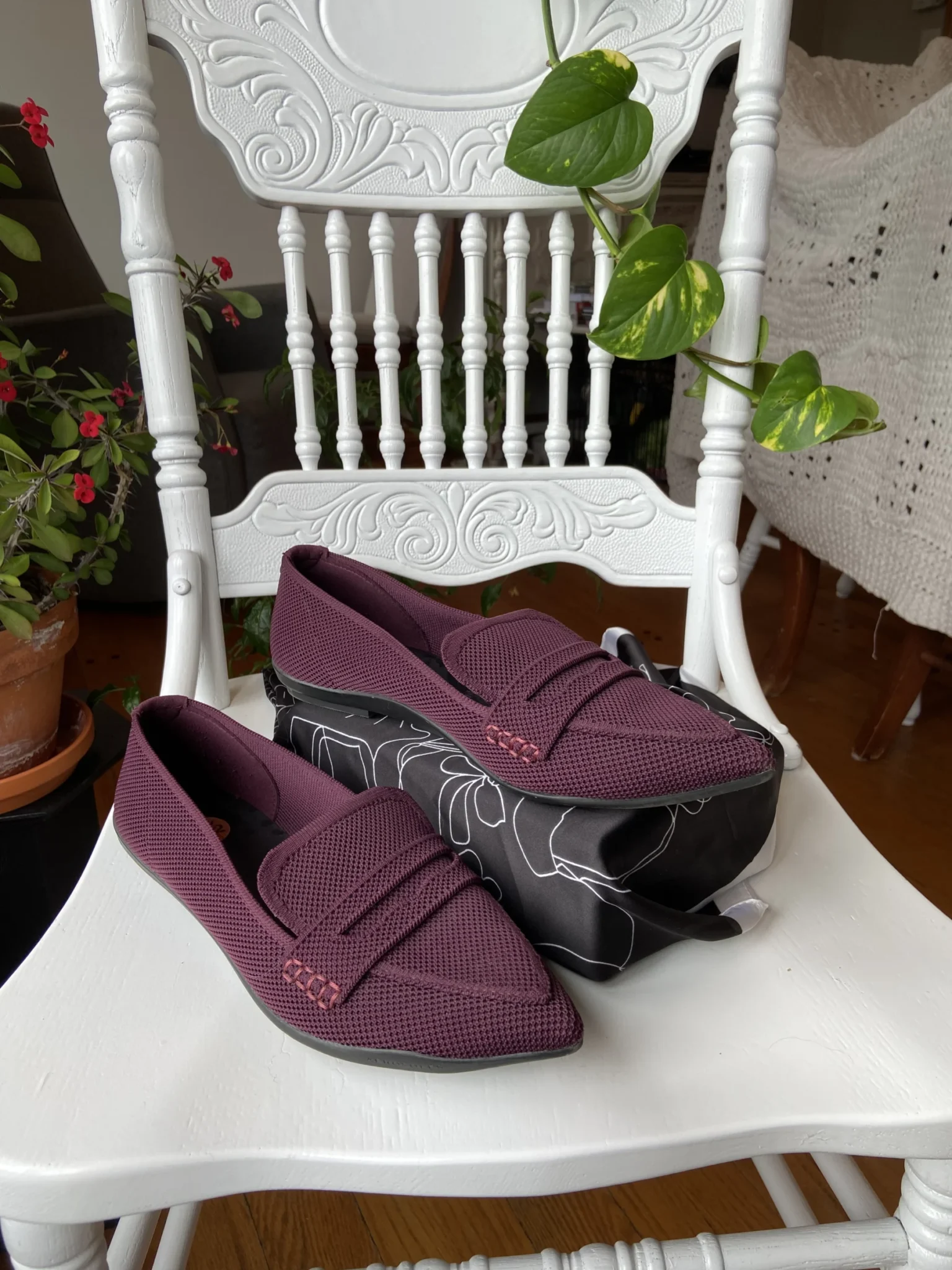 Image for Aerosoles burgundy loafers – size