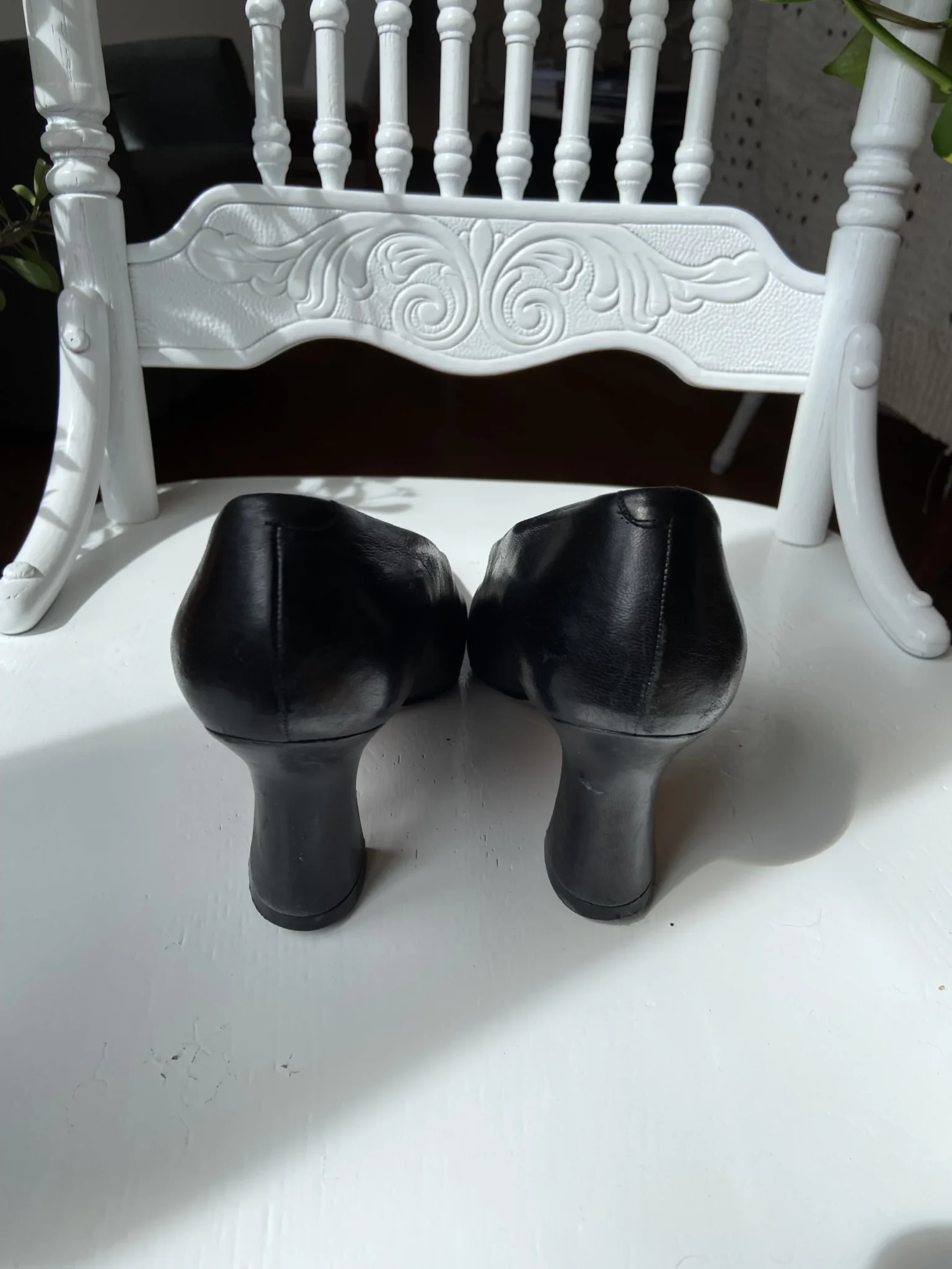 Image for Via Spiga black leather court shoes – size 8B – Made in Italy