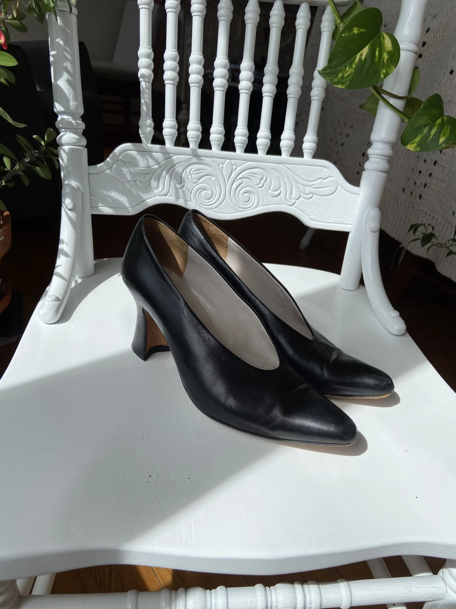 Image for Via Spiga black leather court shoes – size 8B – Made in Italy